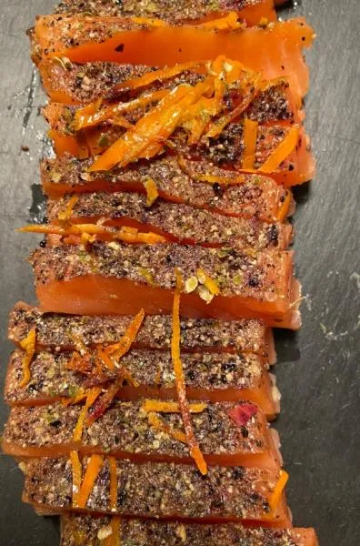 Gravad Salmon with 4 Exquisite Pepper Varieties & Orange or Lemon Zest approx. 300g